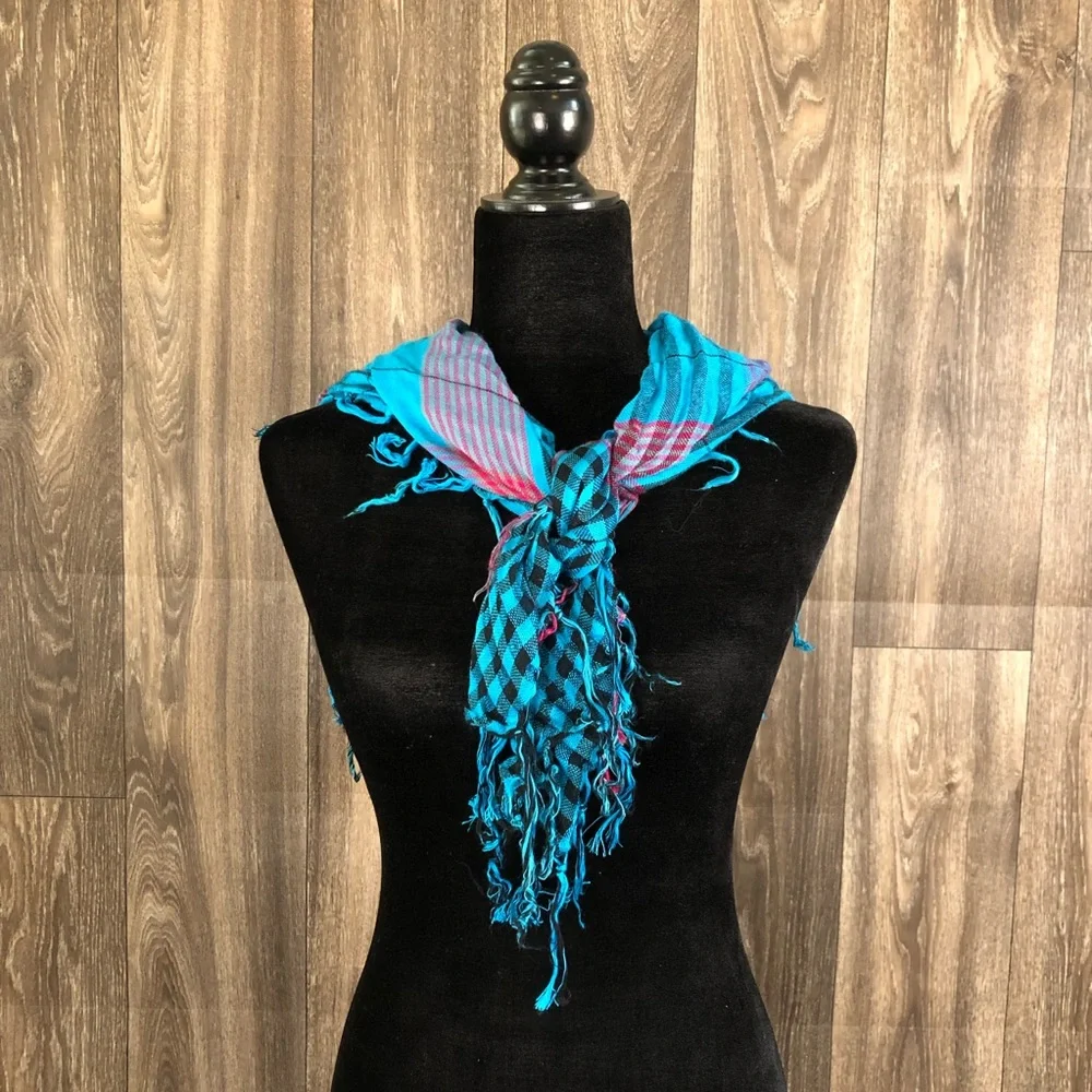 Lightweight plaid multicolored fringed scarf - Picture 2 of 2